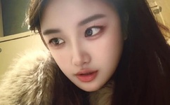 错把岳从后面进去了在线观看